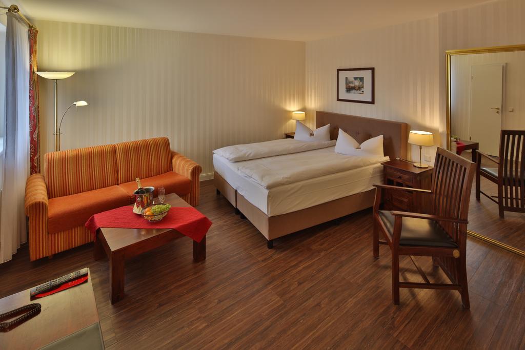 Hotel Elefant 슈베린 외부 사진