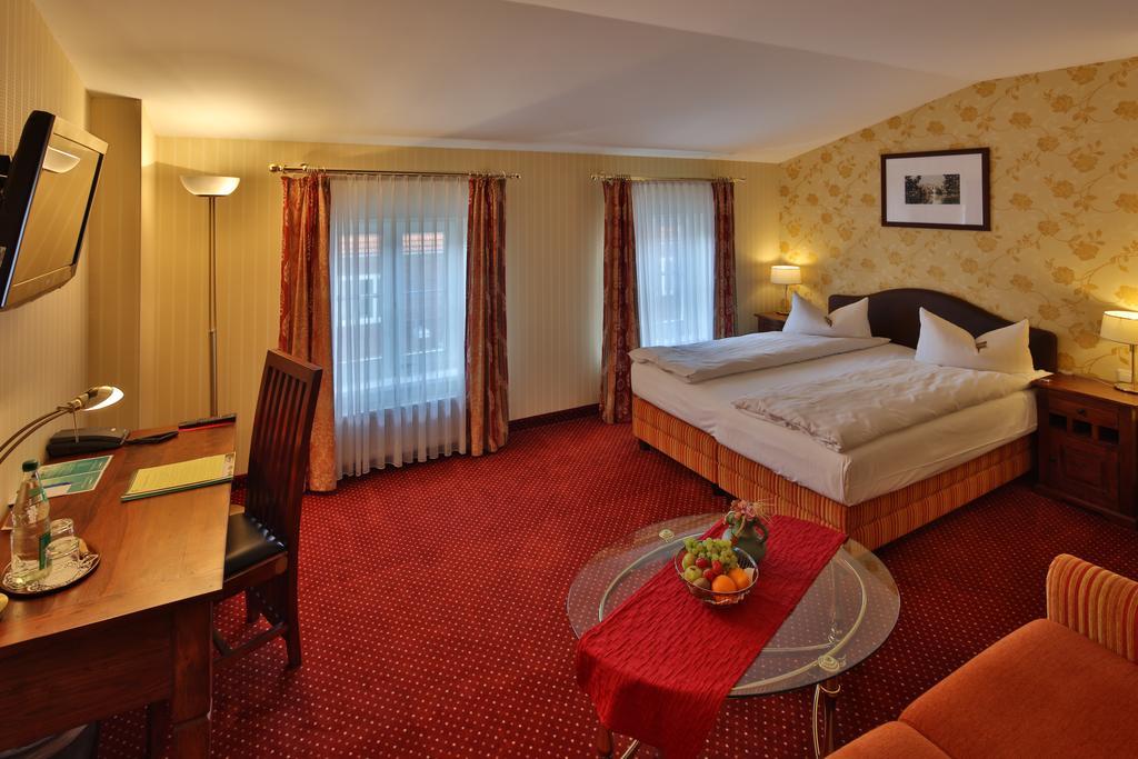 Hotel Elefant 슈베린 외부 사진