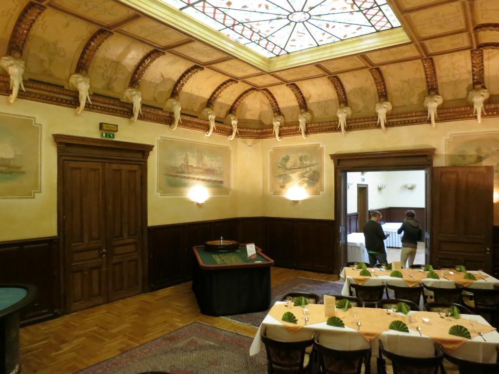 Hotel Elefant 슈베린 외부 사진